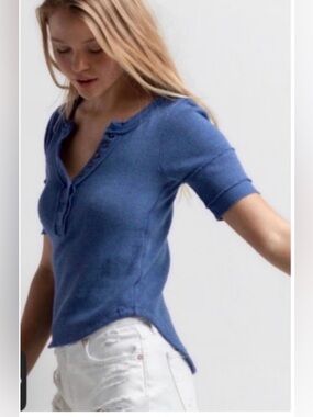 🆕 Free People On the Run Cotton Blend Henley. Size Medium. NWT